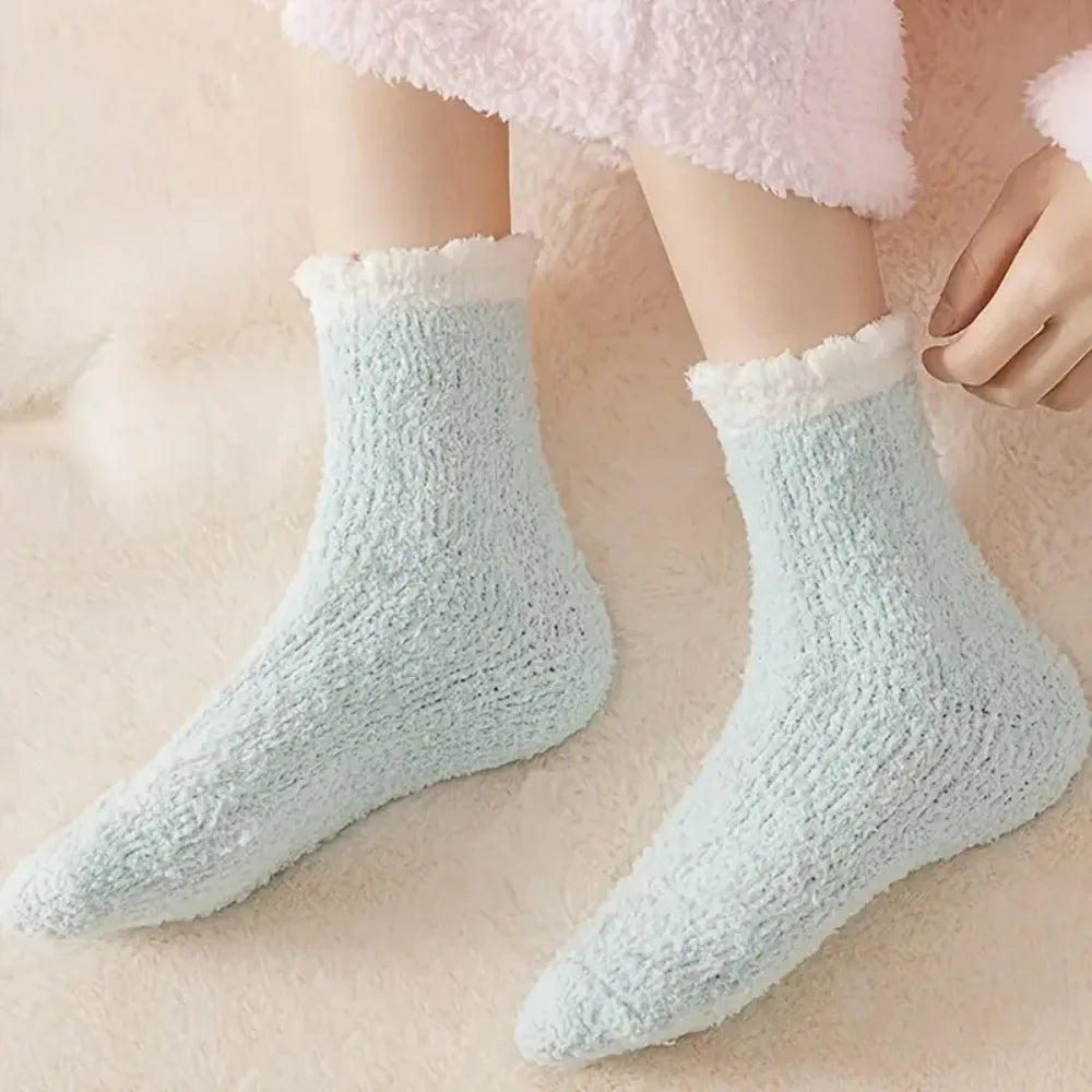 5 Pairs Thickened Coral Fleece Socks for Women Medium Sleeve Comfort